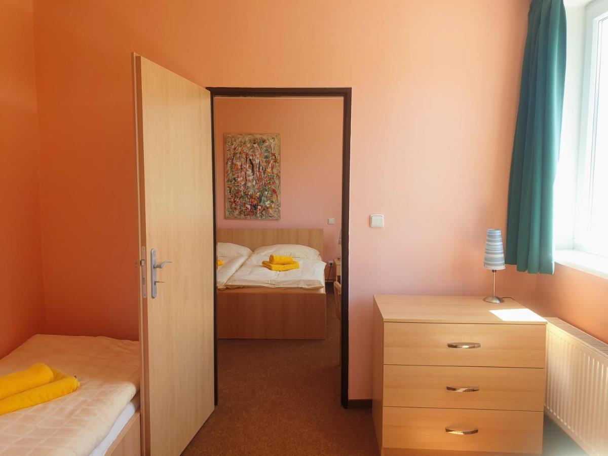 Penzion Lumis Nová Role Exterior foto